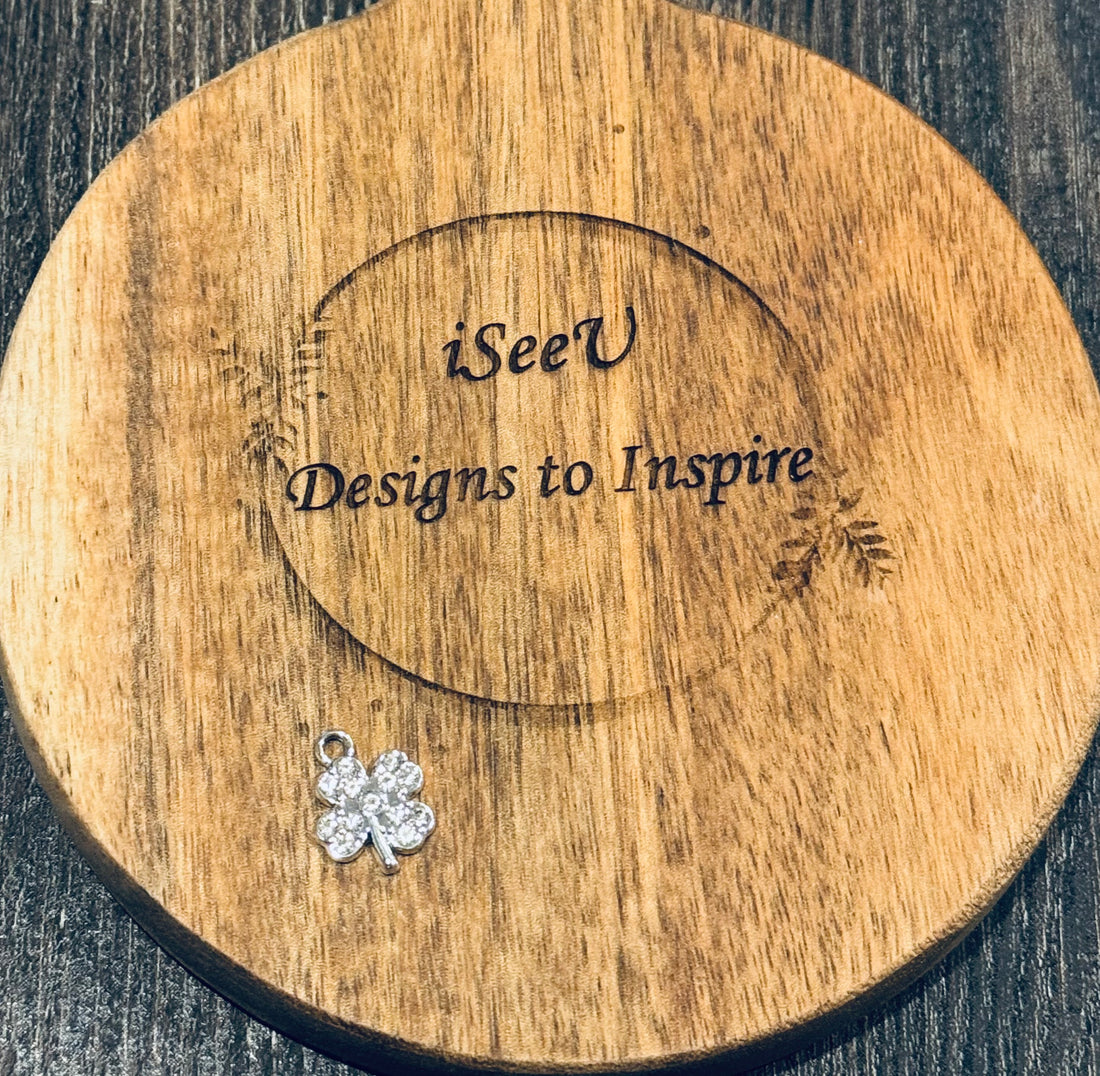 Clover Charm for Charm Bar